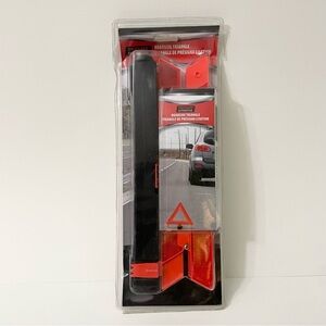Treksafe Automotive Roadside Triangle Kit